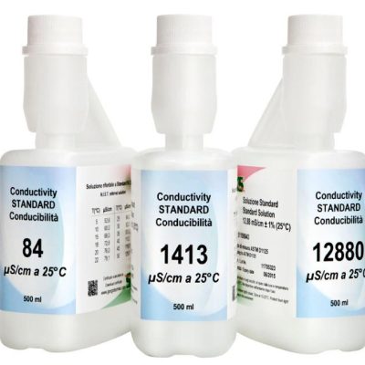 Flacone da 500ml di standard di conducibilità 1413uS/cm con comparto di taratura incorporato.